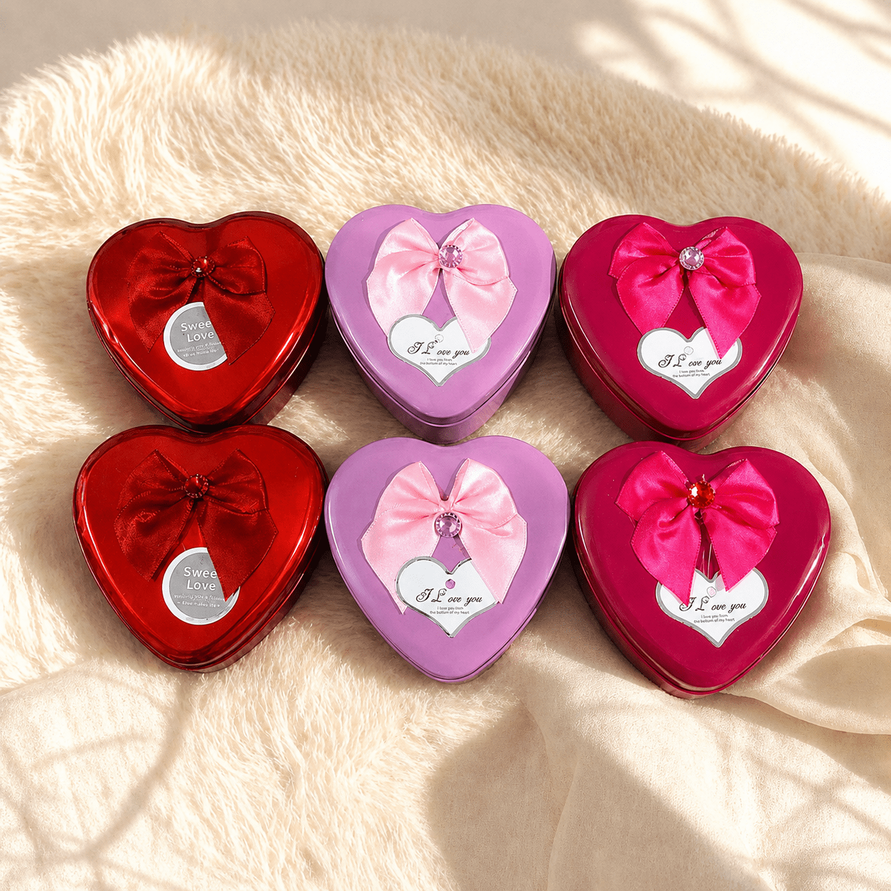 Heart Shape Gift Box with Ribbon
Bow and roses - Image 3
